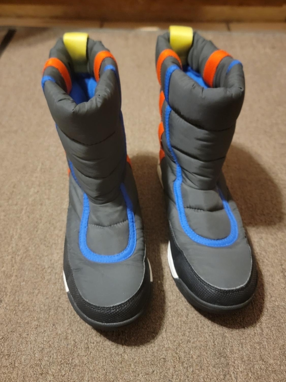 Sorel Kids Size 6 big boys Grey Boots winter, waterproof ,